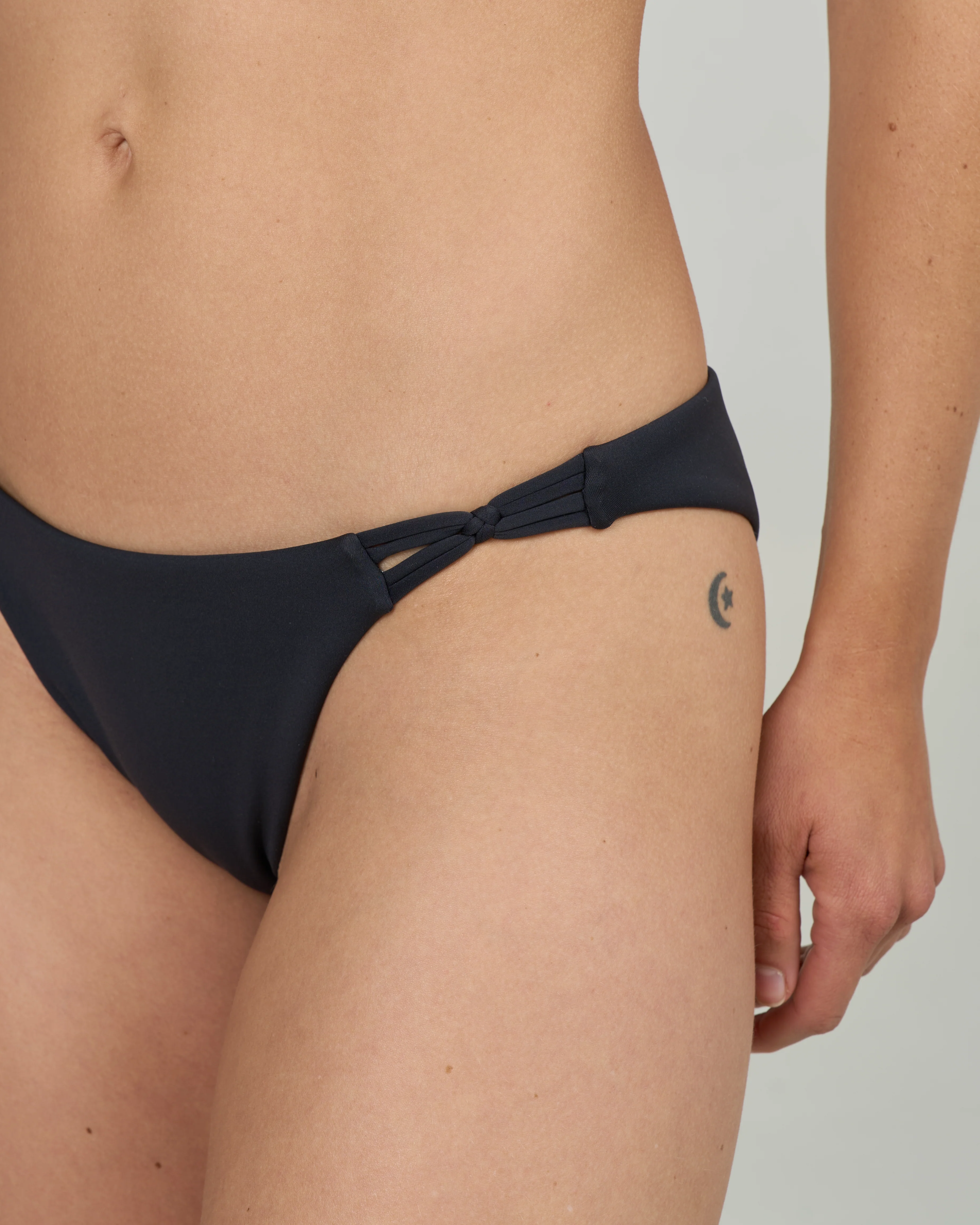 Seafarer Solids Tall Tri Top - Black - Image 4